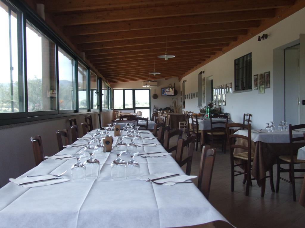 Agriturismo Locoe Oliena Exterior foto